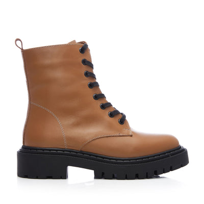 Lucky Tan Leather Boots