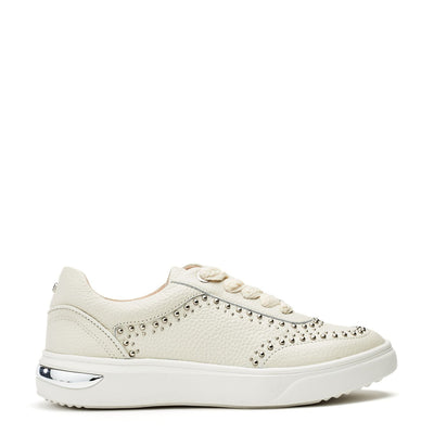 Bay Off White Leather Trainers