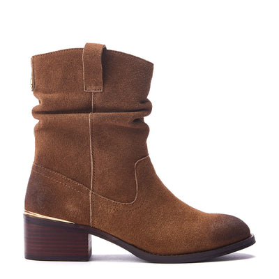 Oaissa Tan Suede Boots