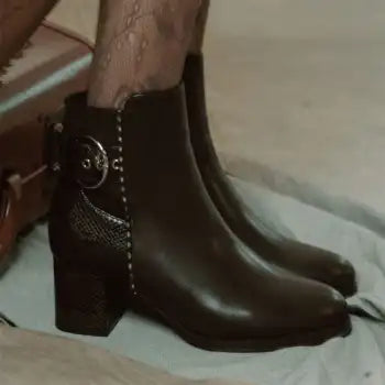 How to Style Brown Boots: The Ultimate Guide